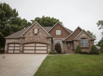3087 W Cedarbluff Dr, Springfield, Mo 65810 - Available April 15